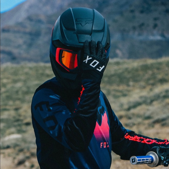 Meet your Posher, Austin - Picture 1 of 1